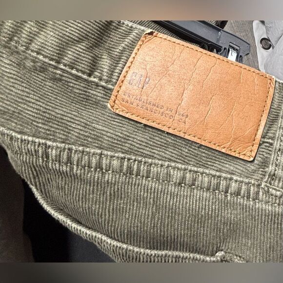 Gap Denim Green Corduroy Slim Mens Pants Size 29 x 30 EPC - Picture 3 of 4